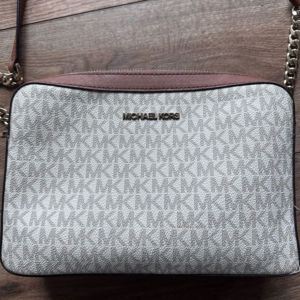 Michael Kors Cream and Tan Shoulder Bag